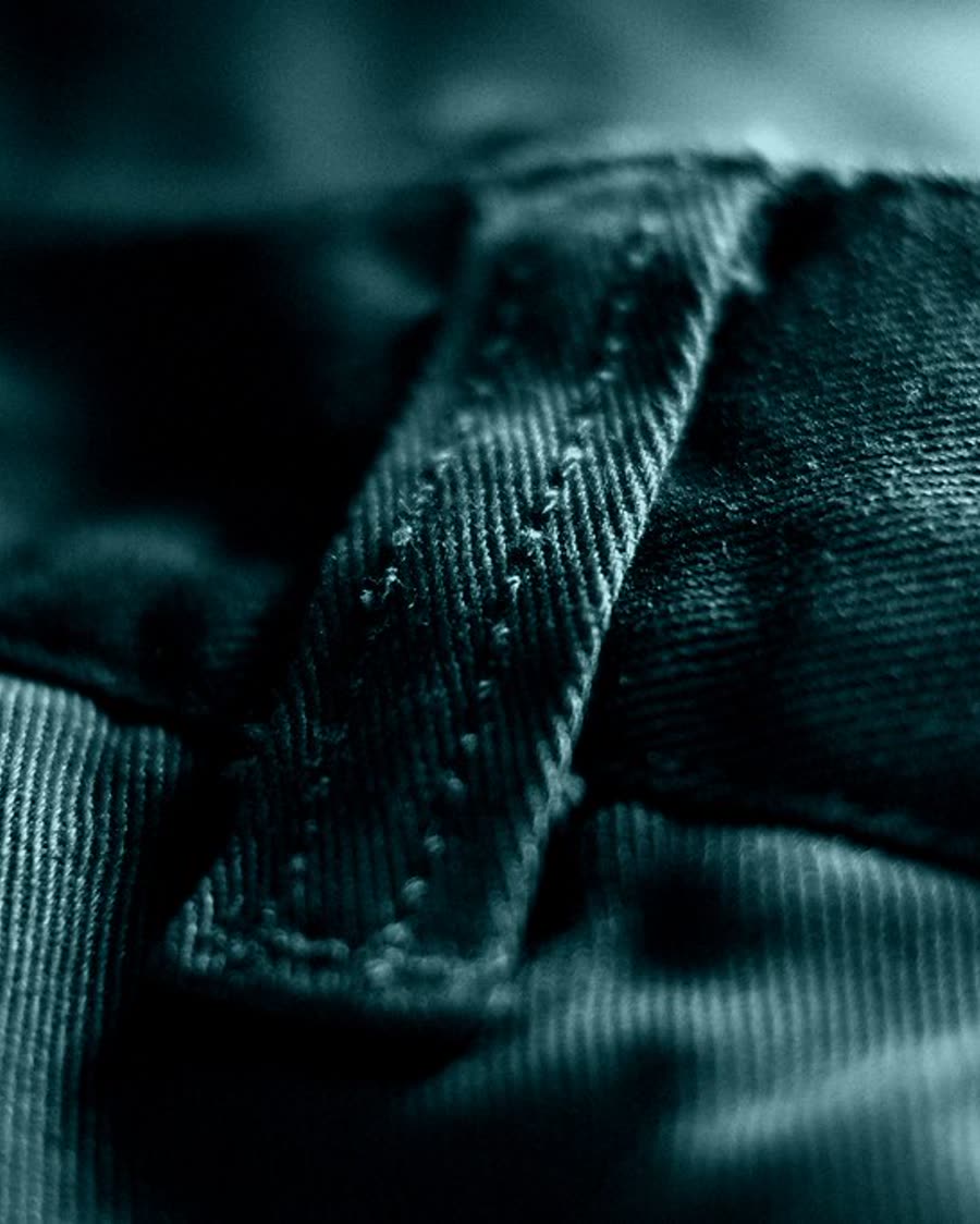 Detalle macro del tejido cargo Rokskull Penitencia